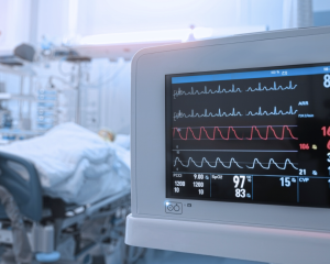 Vasopressores e inotrópicos à beira-leito: escolhas práticas, acesso venoso e segurança